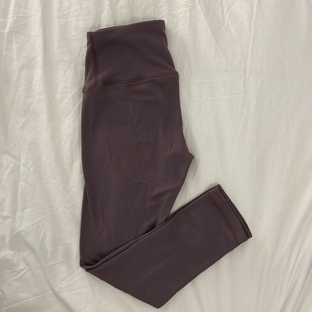 Cropped mauve leggings